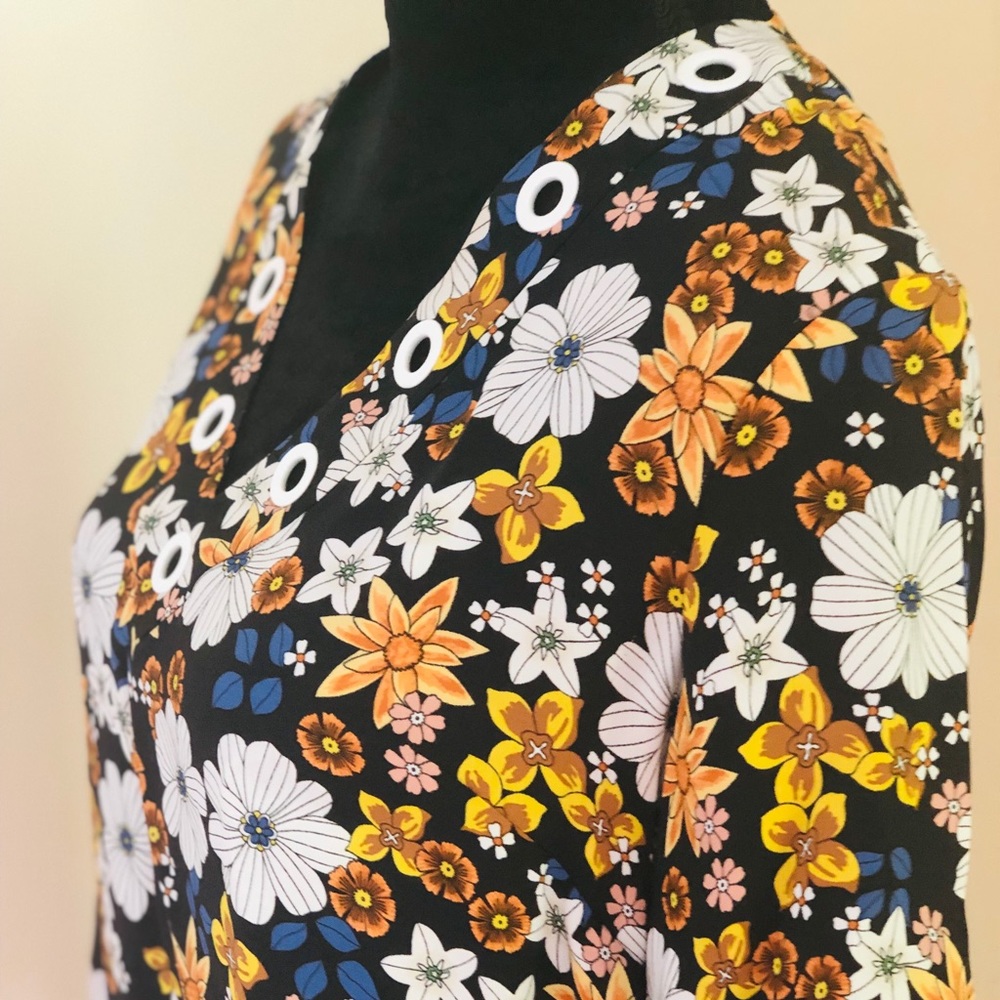 Authentic Sandro Paris Blouse - Picture 6 of 9